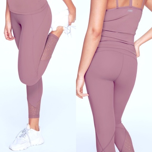 PINK Victoria's Secret Pants - 🌻5for25🌻 Vs PINK SPORT BUTTERY LEGGING 7/8 MAUVE LACE PATTERN BOTTOM